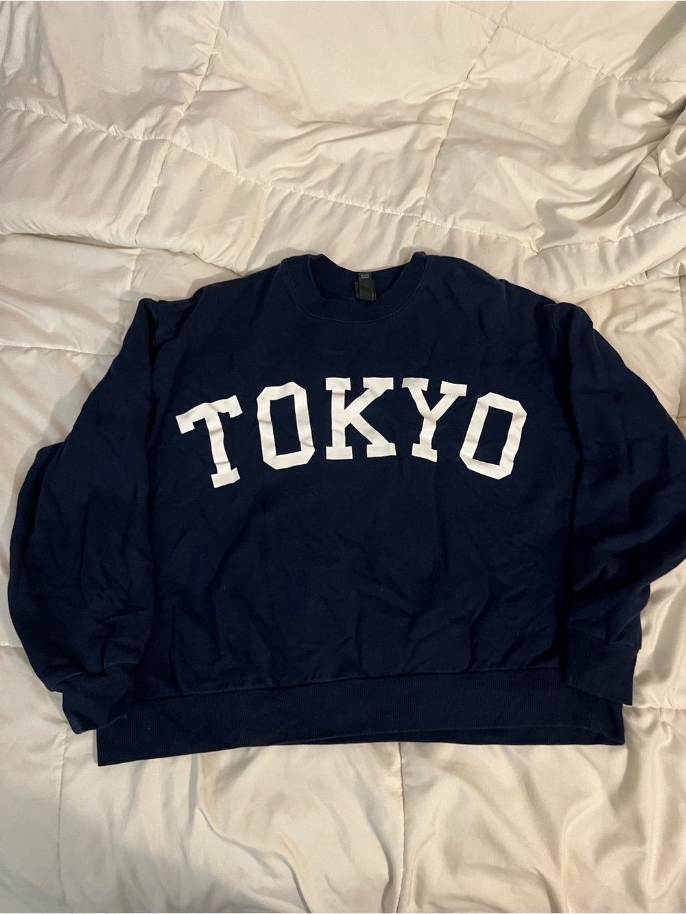 Tokyo Cropped Graphic Crewneck Sweatshirt - Navy